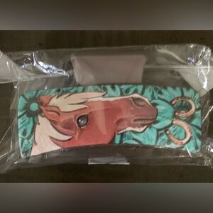 Green and Brown Horse Hair Claw